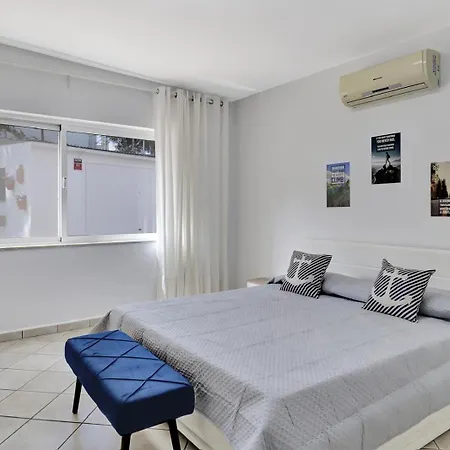 Hermosa Y Amplia Casa Con Piscina Y Garage Holiday home Marbella