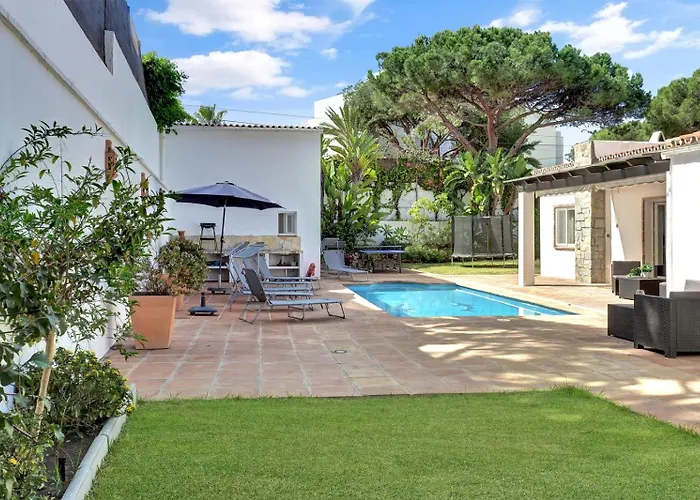 Hermosa Y Amplia Casa Con Piscina Y Garage 펜션