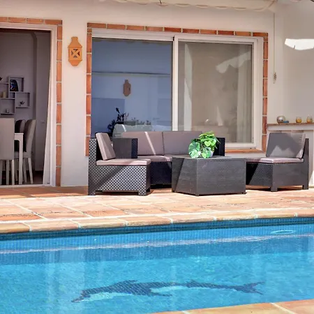 Feriehus Hermosa Y Amplia Casa Con Piscina Y Garage